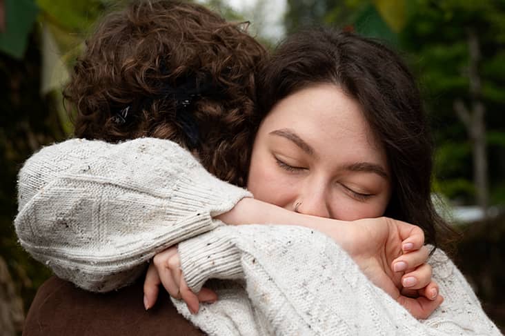 dream about hugging someone